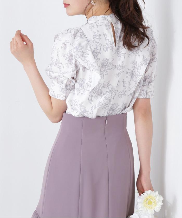 セール 10%OFF】モノトーンブーケフラワーブラウス(505281388