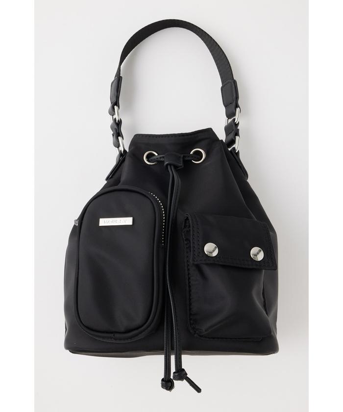 MOUSSY グレー　バッグ　Logo Strap Bucket バッグ MOUSSY（マウジー）の「LOGO STRAP BUCKET バッグ（ショルダー
