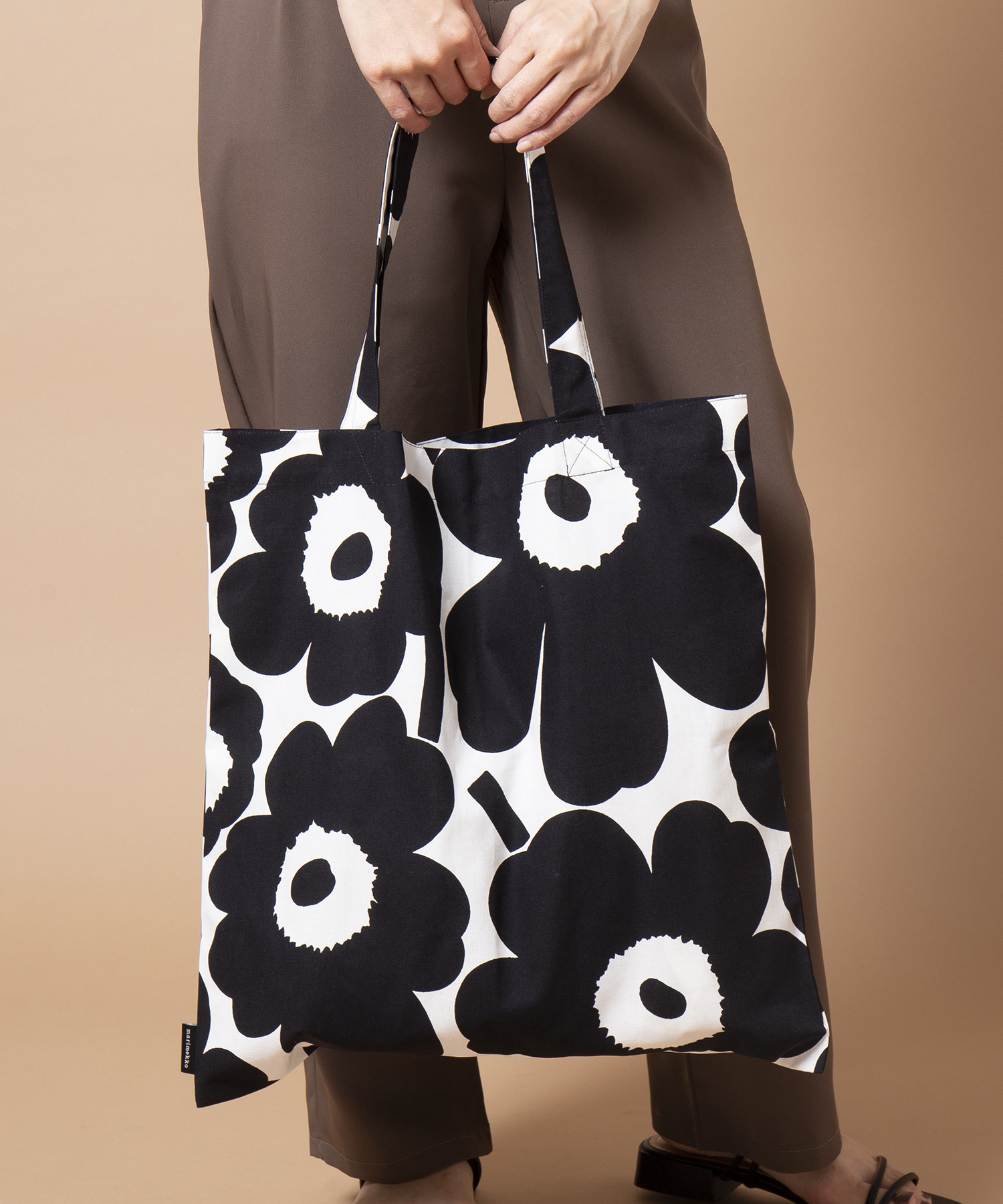 マリメッコ marimekko ファブリックバッグ / Pieni Unikko マリメッコ marimekko ファブリックバッグ / Pieni Unikko