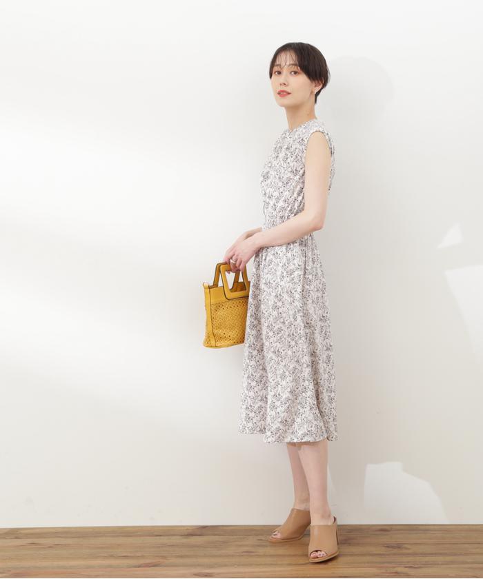 美品』BURBERRY LONDON フリル ノースリーブ ワンピース 花付き
