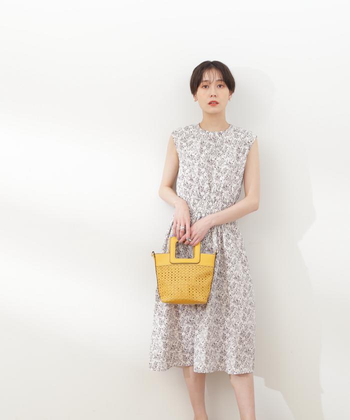 CHICWISH★シャーリングウエストノースリーブワンピース 3色☆ 楽天市場】【クーポン利用で3,563円】送料無料 ロングワンピース