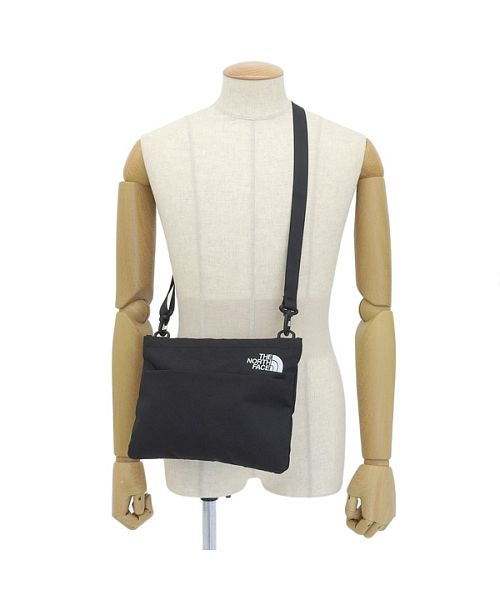 THE NORTH FACE ノースフェイス 韓国限定 SLIM CROSS BAG THE NORTH FACE ノースフェイス 韓国限定 SLIM CROSS BAG