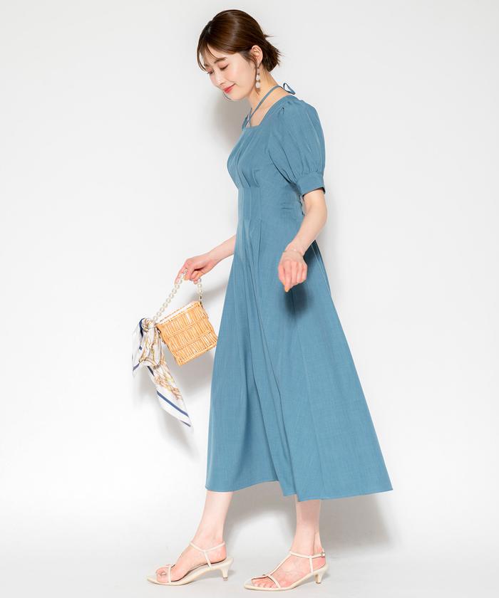 セール 70%OFF】ウエストタックホルターリボン半袖ワンピース