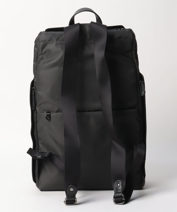 特価！イザック 【CORDURA×リサイクルレザー】ラウンドフラップリュック セール】 【CORDURA×リサイクルレザー】ラウンドフラップ