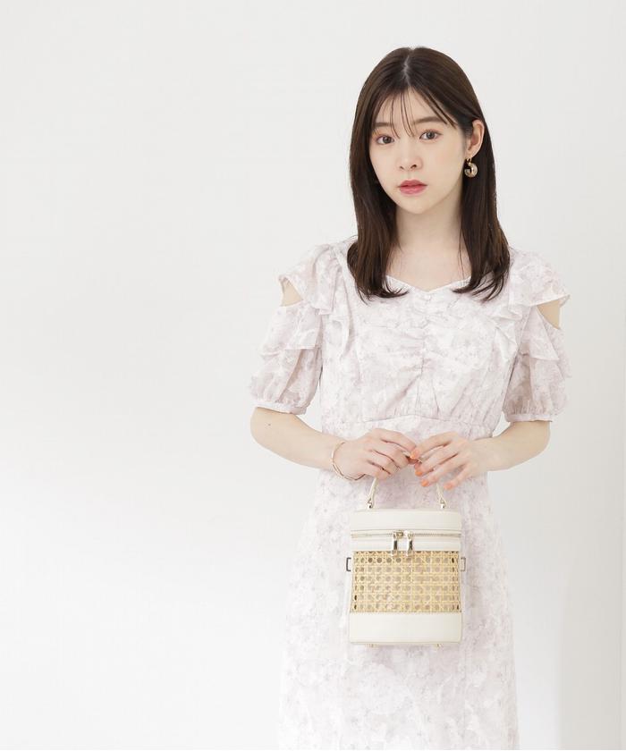 セール 50%OFF】ラッフルラインフラワーワンピース(505318758 セール 50%OFF】ラッフルラインフラワーワンピース(505318758