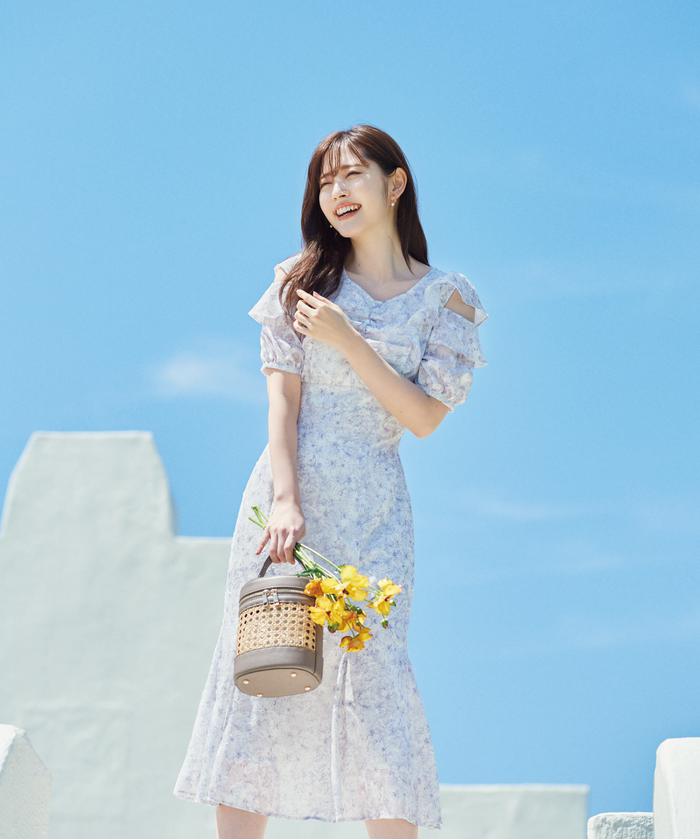 セール 50%OFF】ラッフルラインフラワーワンピース(505318758 セール 50%OFF】ラッフルラインフラワーワンピース(505318758