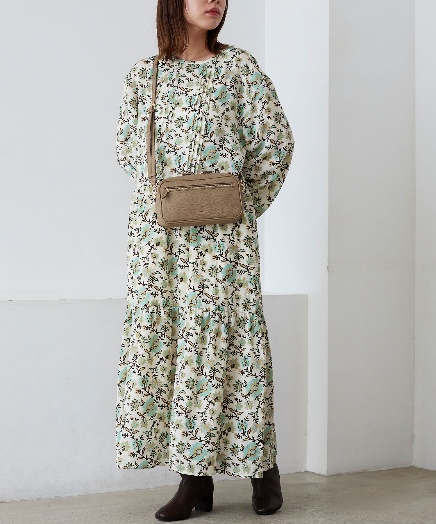 セール10%OFF】【TREASURE TOPKAPI】シュリンクレザー スクエア 2way