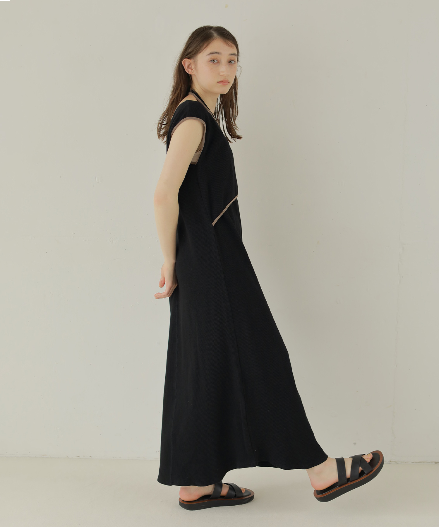 パイピングワッフルカットソーワンピース – pium