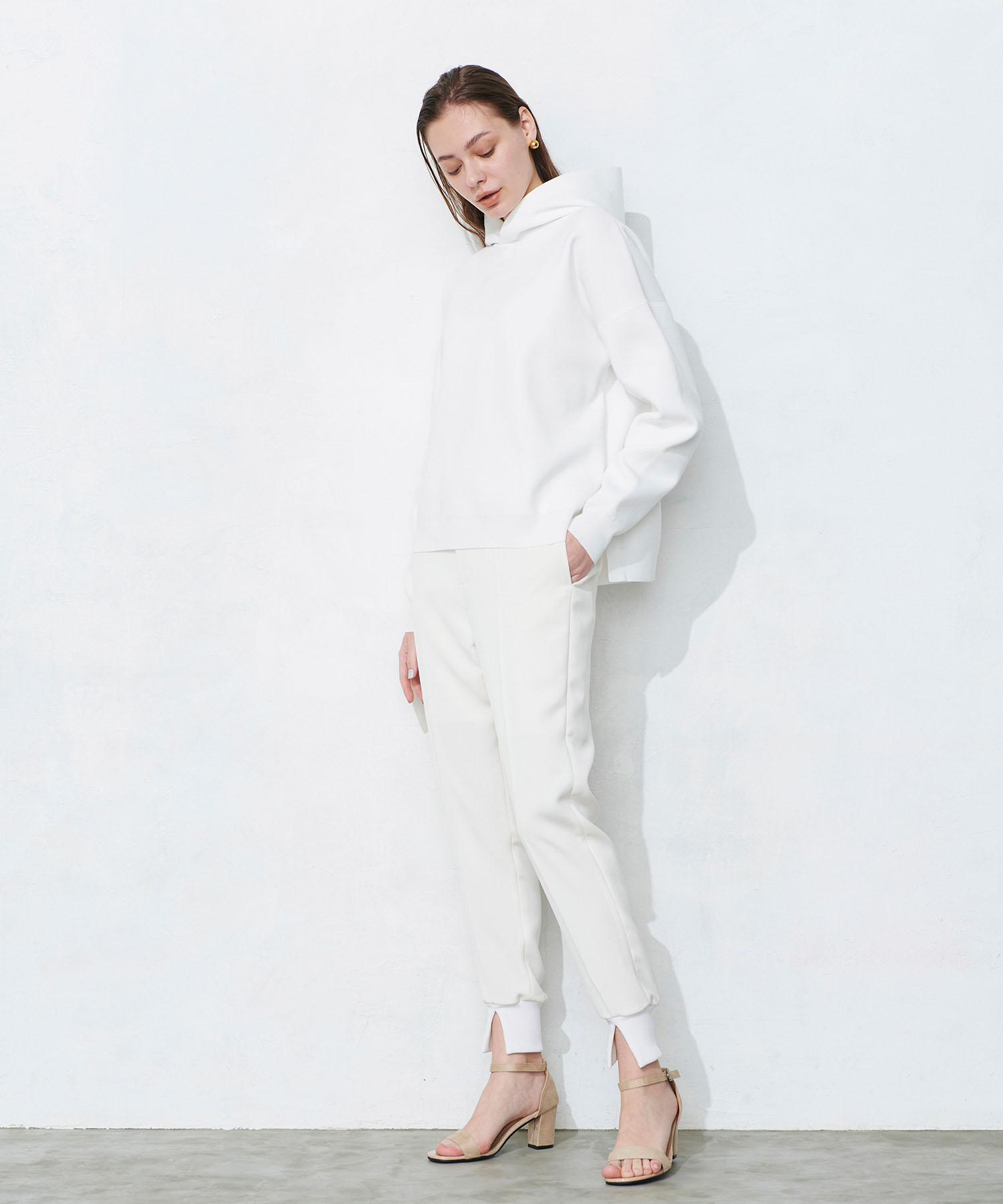 2953 NORCbytheline ニットフーディー オフホワイト S 新品 2953 NORCbytheline ニットフーディー オフホワイト S 新品