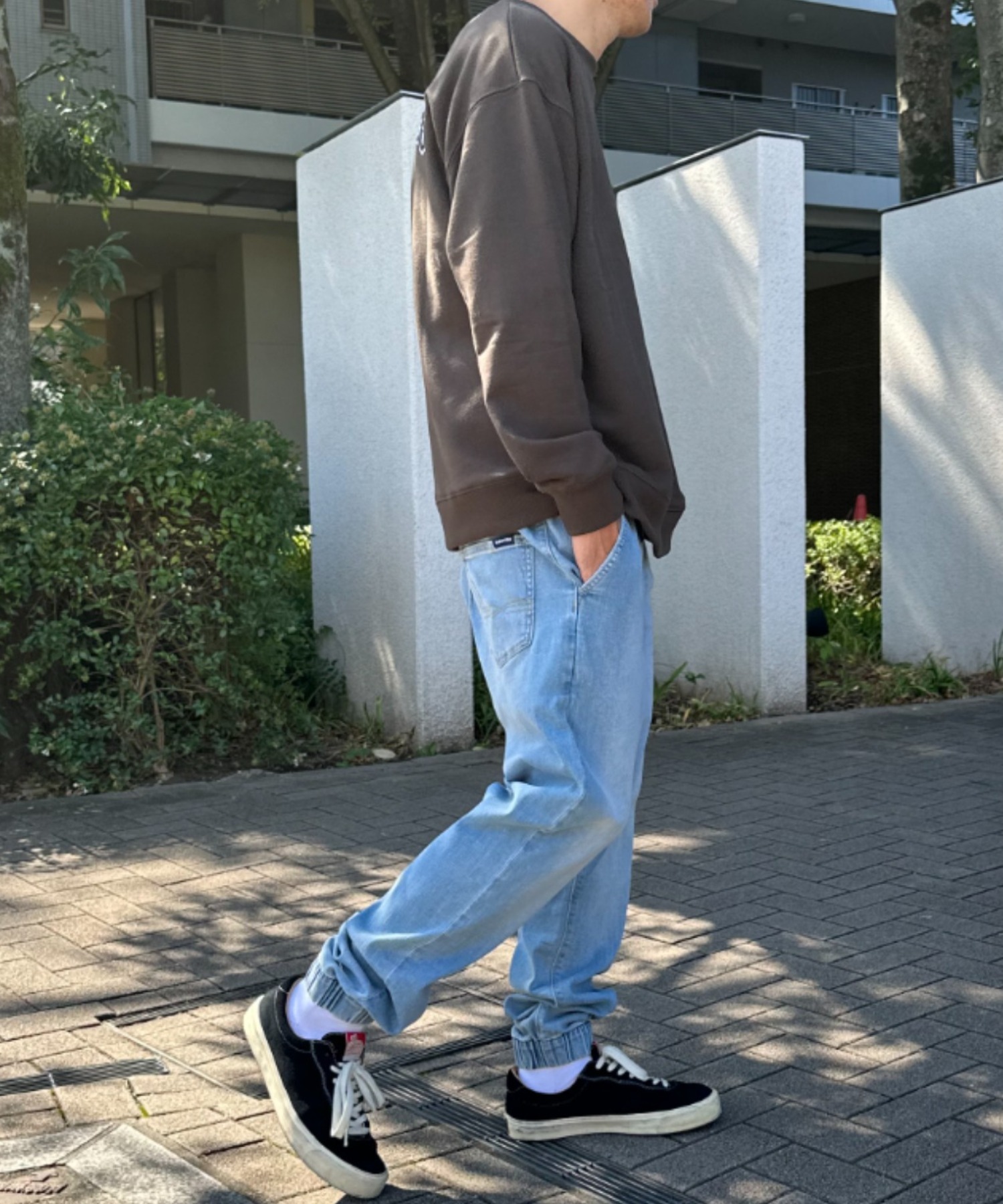 ★送料・関税込★GROVE★MAC CURVED DENIM PANTS★ GROVE(グローブ) デニム・ジーパン(レディース) - 海外通販のBUYMA