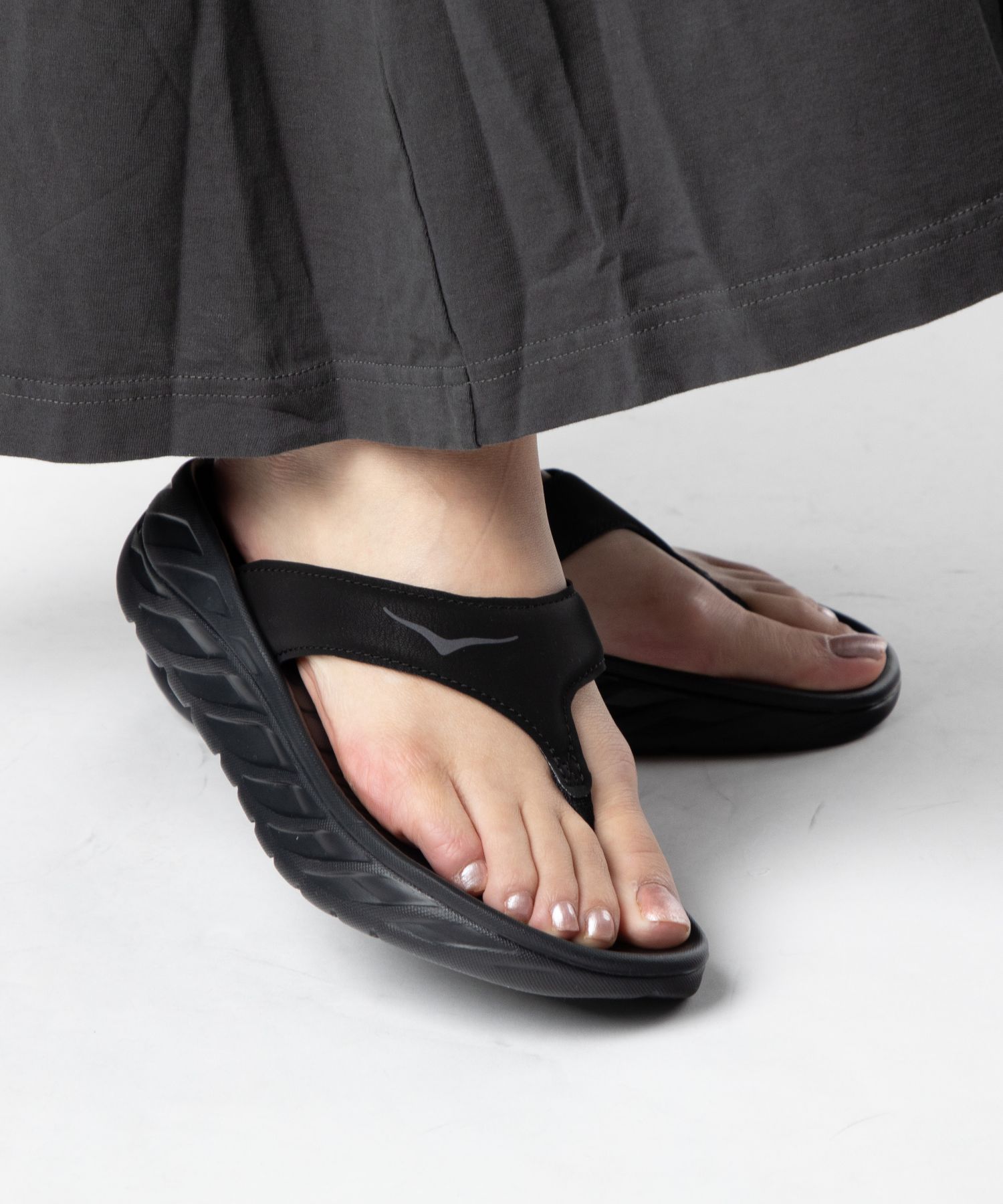 ホカオネオネ　リカバリー　サンダル　ORA LUXE HOKA OOFOS 楽天市場】ホカ オラ リュクス ユニセックス HOKA ORA LUXE