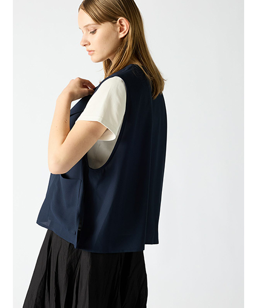 【試着のみ美品】mizuiro ind ストレッチ クルーネック ベスト mizuiro ind (ミズイロインド) クルーネックベスト