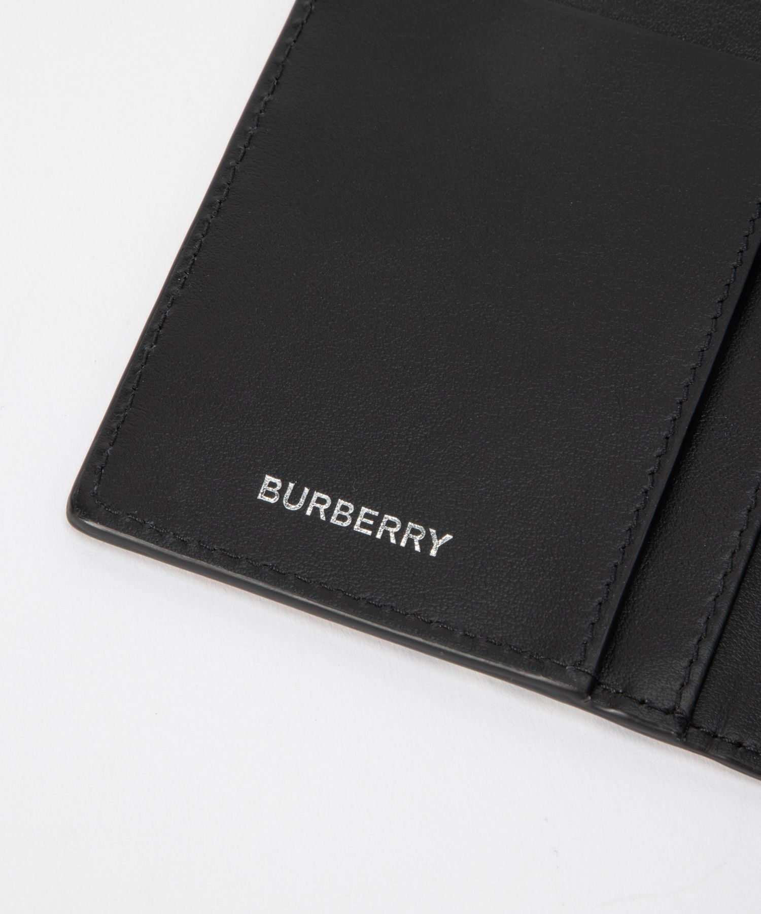未使用品　BURBERRY　バーバリー　8065640 長財布 バーバリー BURBERRY 8065640 長財布 メンズ 財布 ヴィンテージ