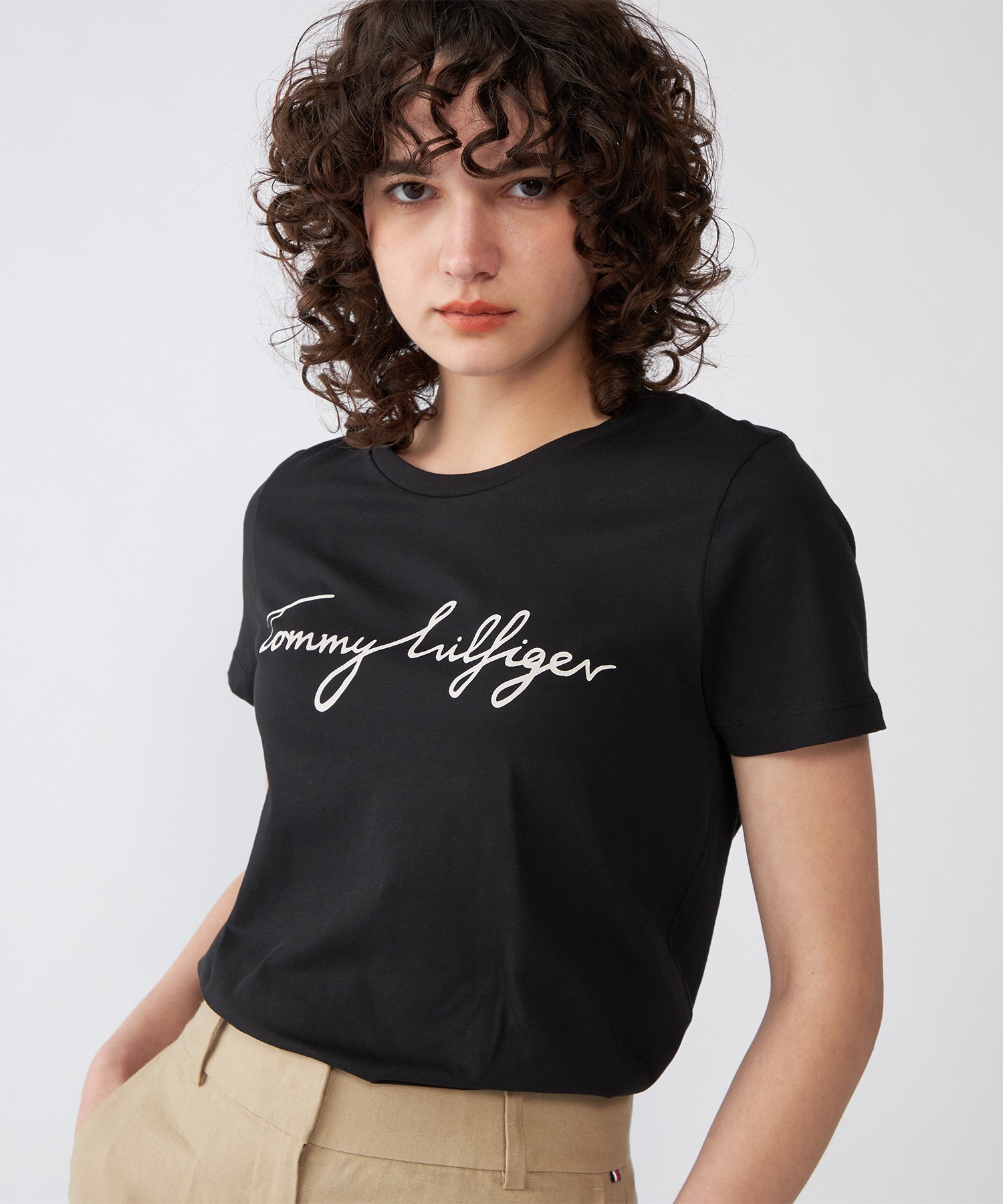 売れ筋商品|||トミーヒルフィガー Tシャツ レディース トップス SLIM HEART TEE - Print T-shirt - black 楽天市場】トミーヒルフィガー tシャツ レディース（柄ハート
