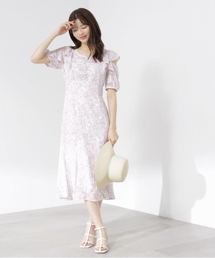 クーポン】【セール 50%OFF】ラッフルラインフラワーワンピース