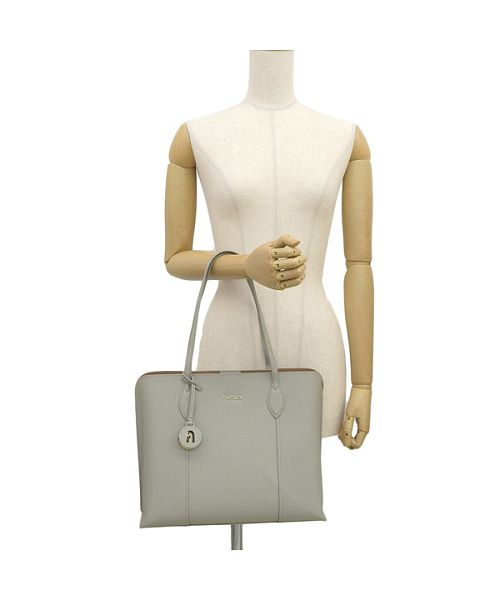 A4可 美品 フルラ レザー トートバッグ ヴィットリア モノグラム ベージュ A4可 美品 フルラ レザー トートバッグ ヴィットリア モノグラム