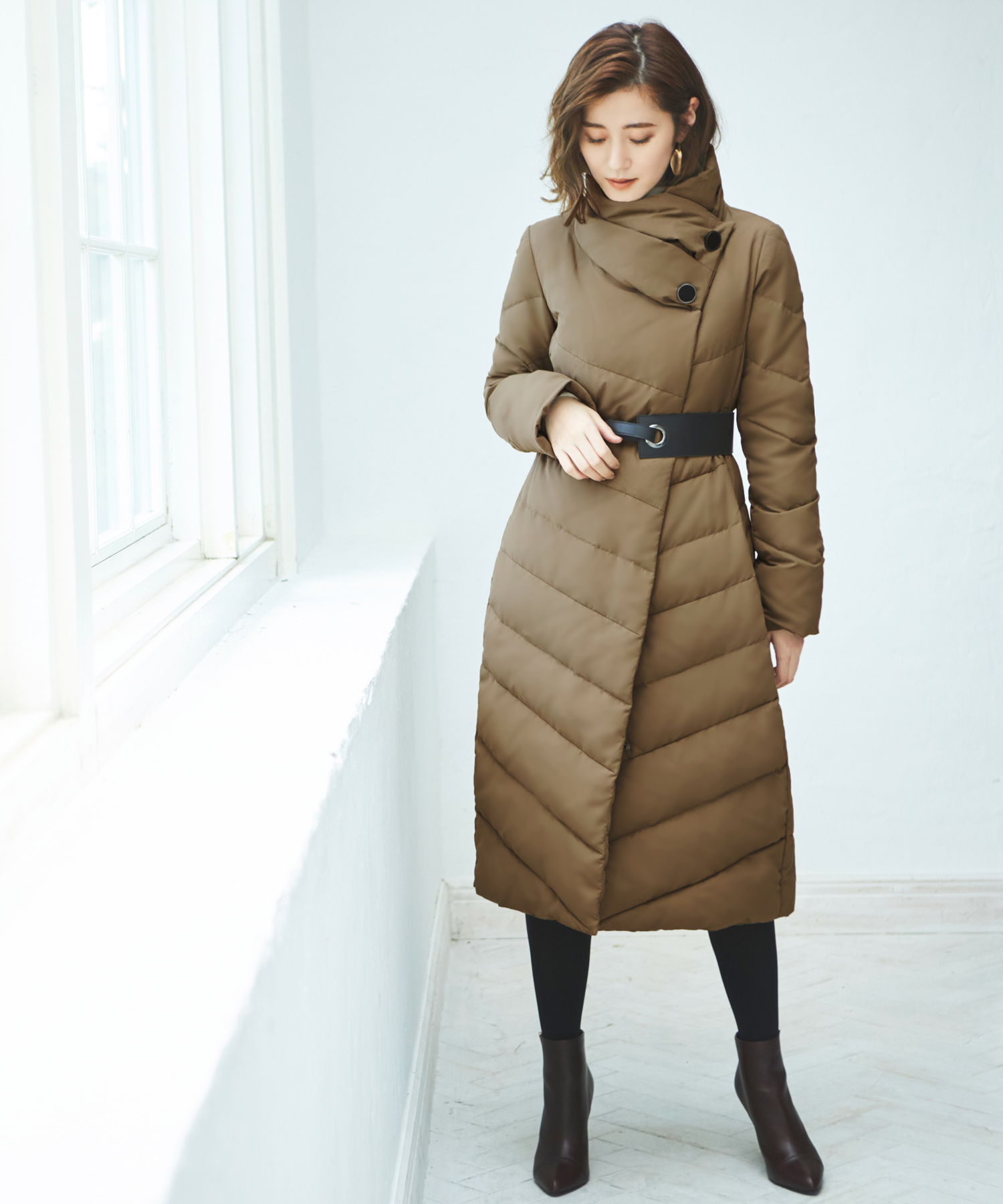 セール】ハイネックアシンメトリーダウンコート(7号～13号)(505379120) | ルイルエブティック(RUIRUE BOUTIQUE) - d  fashion