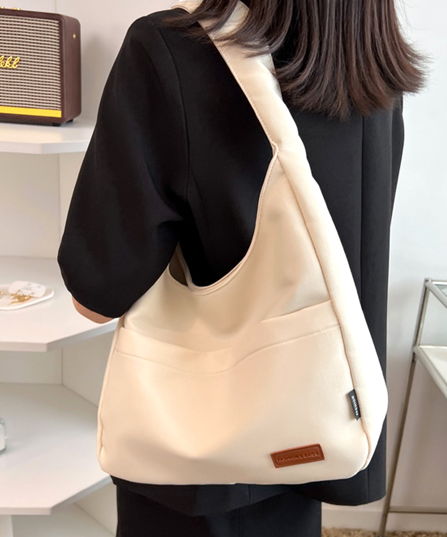 ☆RE RHEE☆PLEATED SHOULDER BAG ショルダーバッグ 人気 韓国発 ☆RE RHEE☆PLEATED SHOULDER BAG ショルダーバッグ 人気 韓国発