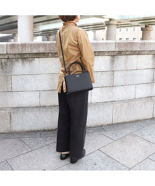 kate spade ケイトスペード ロゴテープ ワンピース ブラック 140 最終価格》ケイトスペード ロゴワンピース 140センチ 夏に涼しく