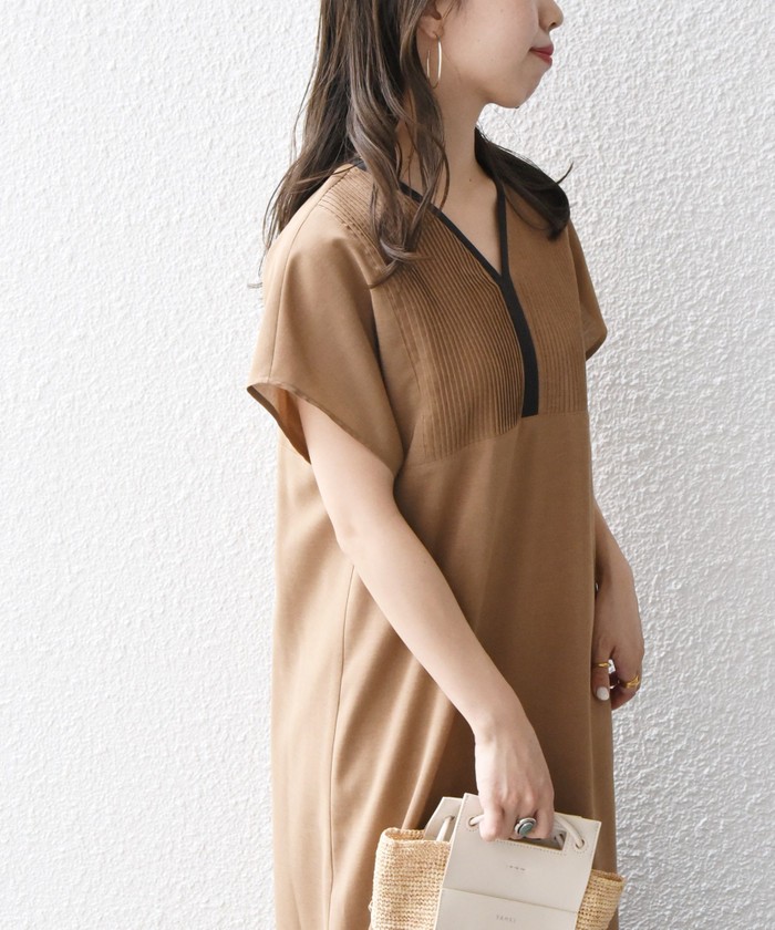 美品 SHIPS シアー リネン ミックス ピンタック ワンピース 茶色 SHIPS any:〈洗濯機可能〉シアー リネン ミックス ピンタック