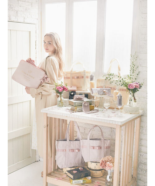 メゾン ド フルール Maison de FLEUR マルチポケット帆布トートM