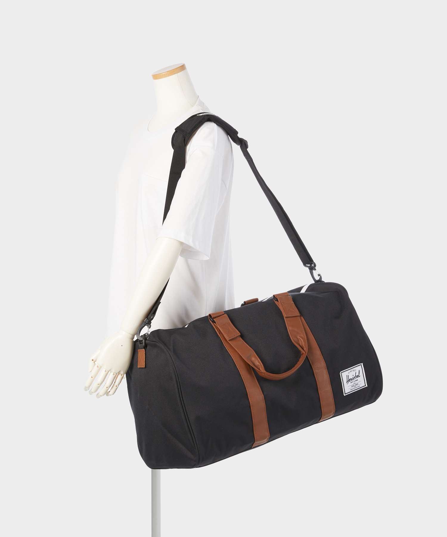 ハーシェルサプライ　ボストンバッグ Herschel Supply(ファッション) ハーシェルサプライ Supply