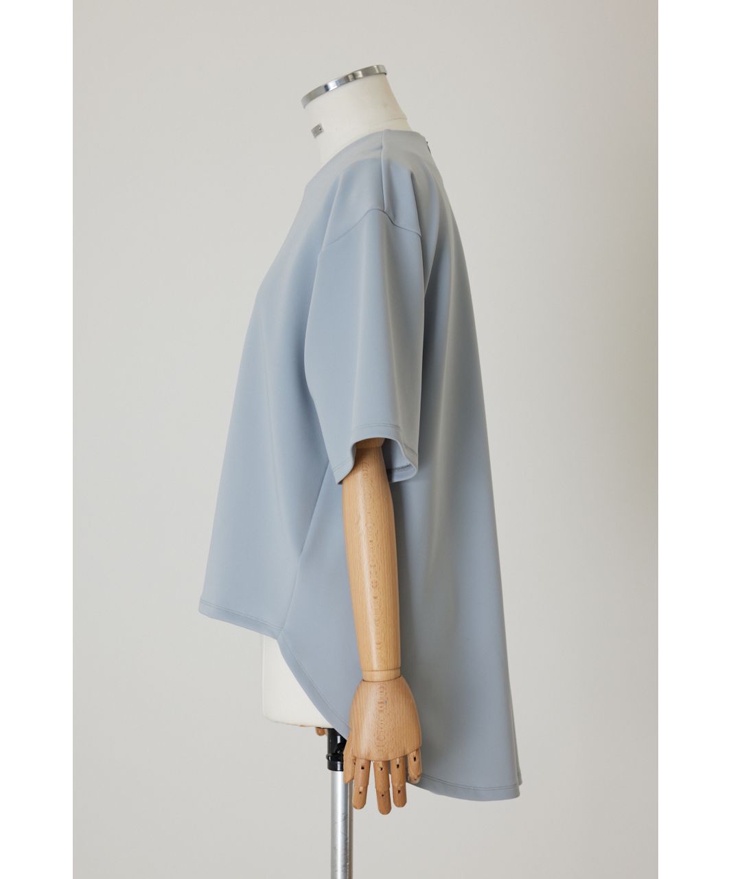 Back volume R-neck cut tops(505391102) | リムアーク(RIM.ARK Back volume R-neck cut tops(505391102) | リムアーク(RIM.ARK