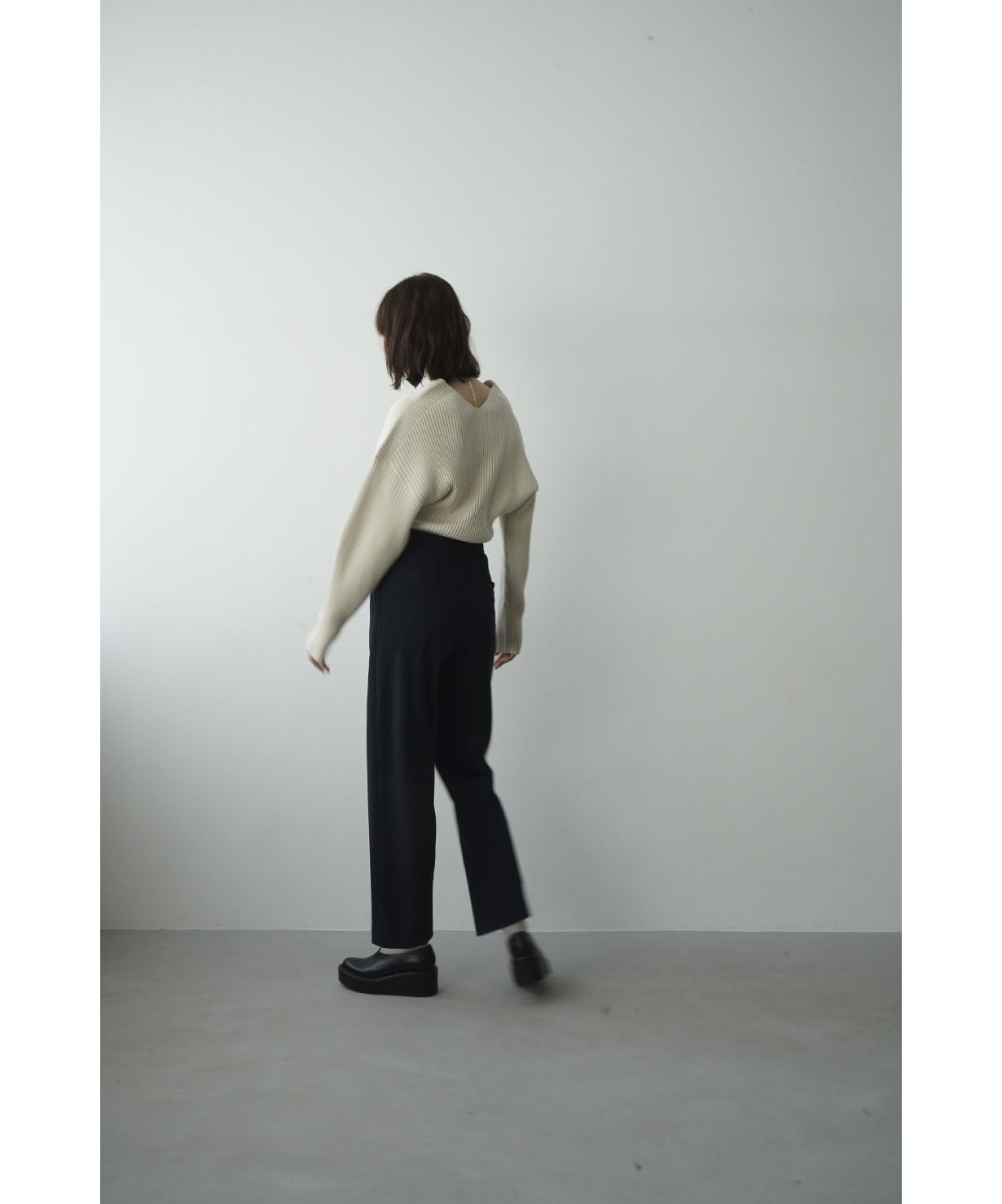 セール 30%OFF】V NECK DOLMAN KNIT TOPS(505394605) | クラネ