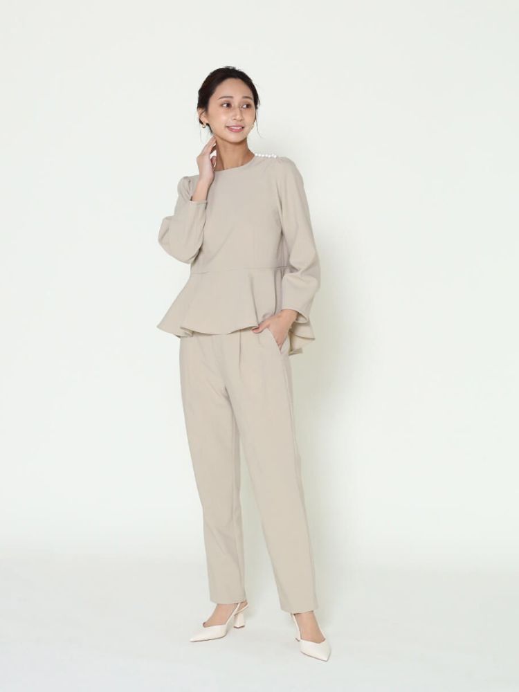 ヤマダヤ　FENNEL　フェンネル　テーパードパンツ　フロントタック　新品未使用 フェンネル FENNEL フロントタックテーパードパンツ （ネイビー