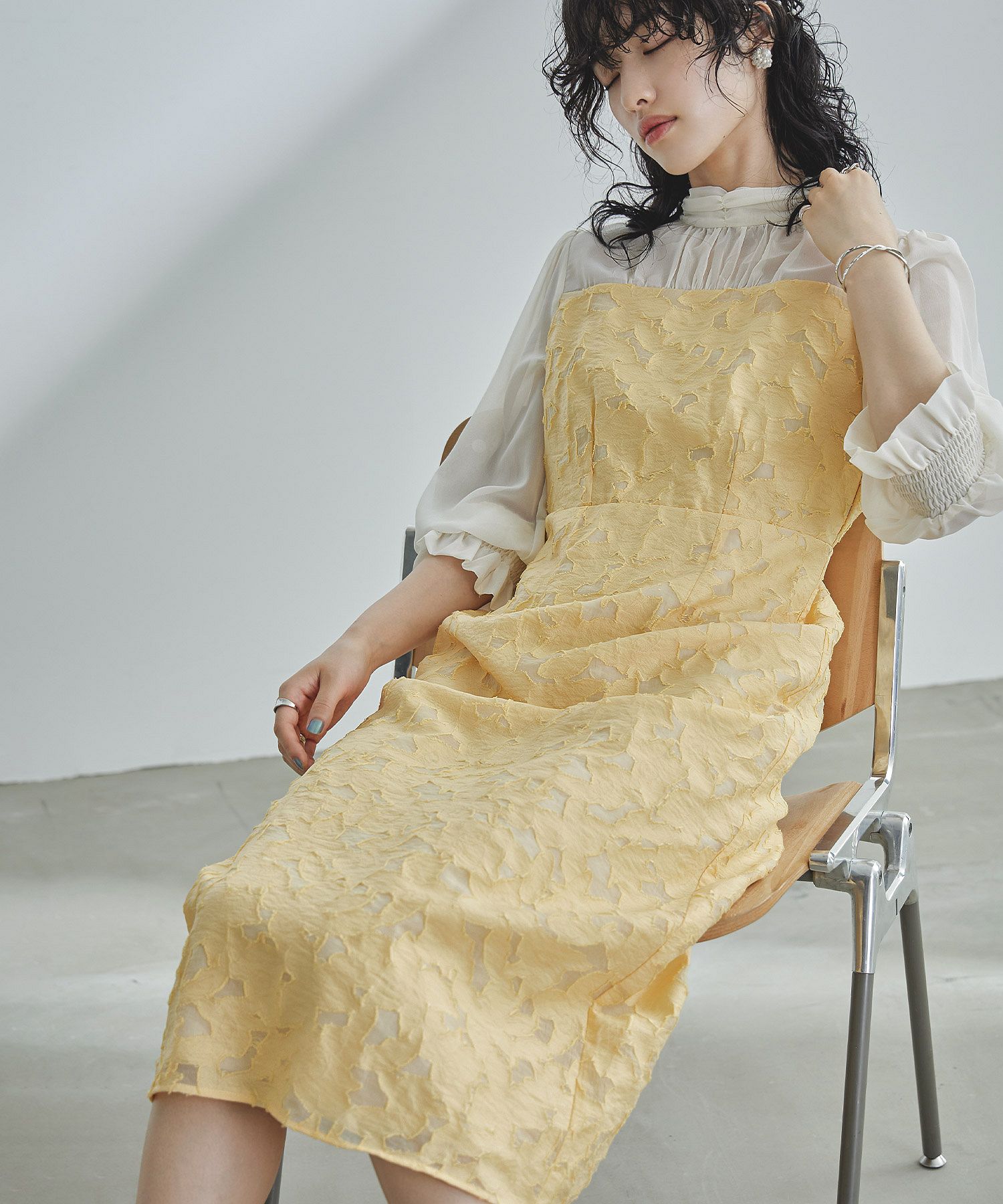 ニアナ niana 黄色 刺繍ワンピース 結婚式ワンピース パーティー