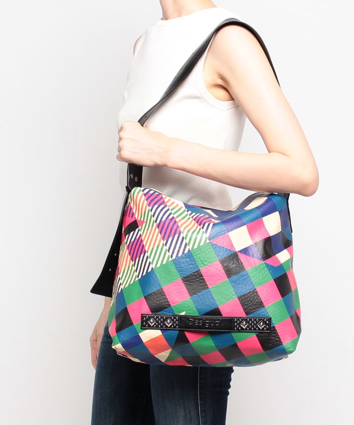 セール】デシグアル Desigual ダイヤ柄 ミドルバッグ(505382211