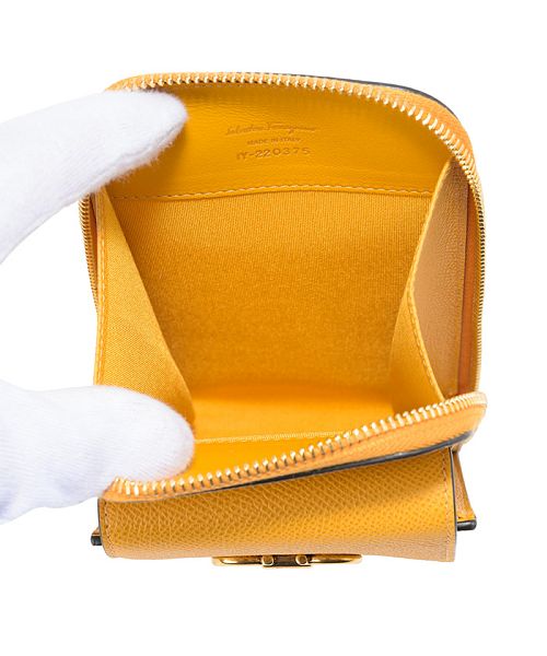 セール12%OFF】サルバトーレフェラガモ Salvatore Ferragamo