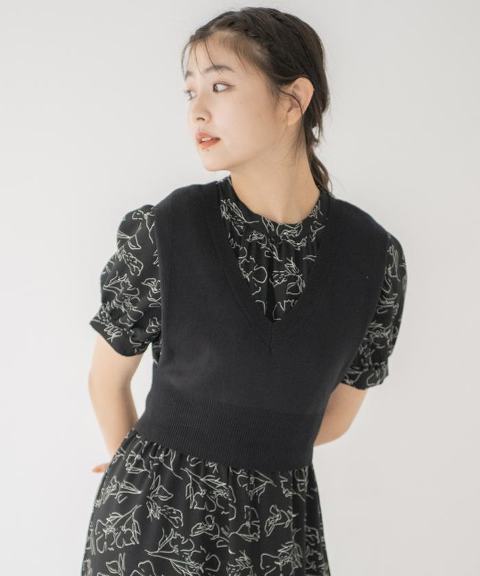 セール 60%OFF】モノトーンフラワープリントワンピ×ニットベスト