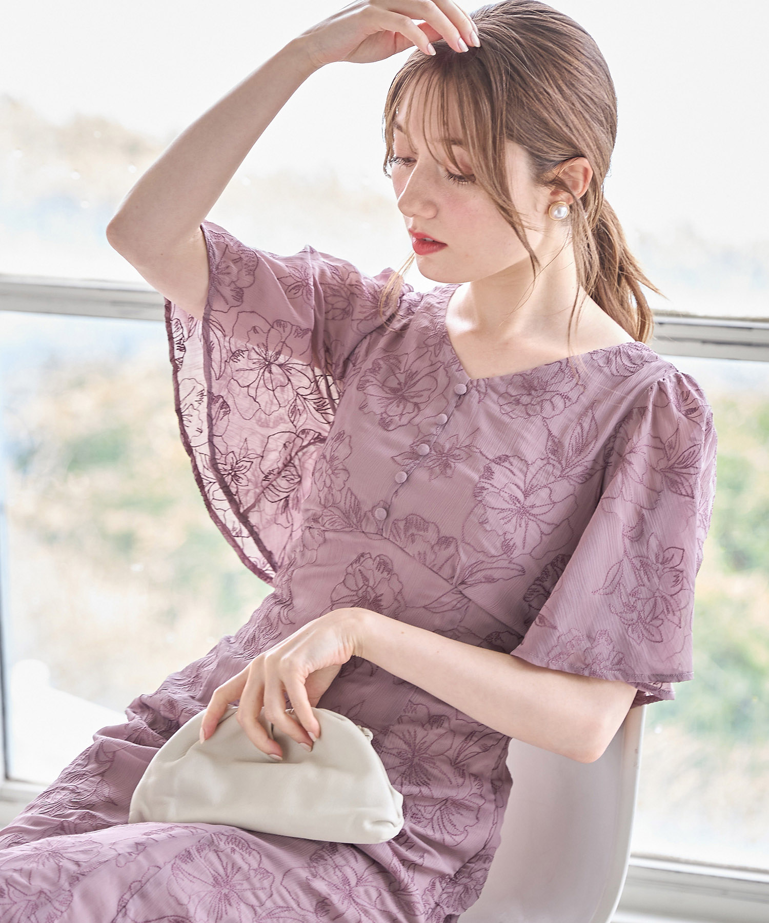 セール】トッコクローゼット tocco closet ラインフラワー刺繍