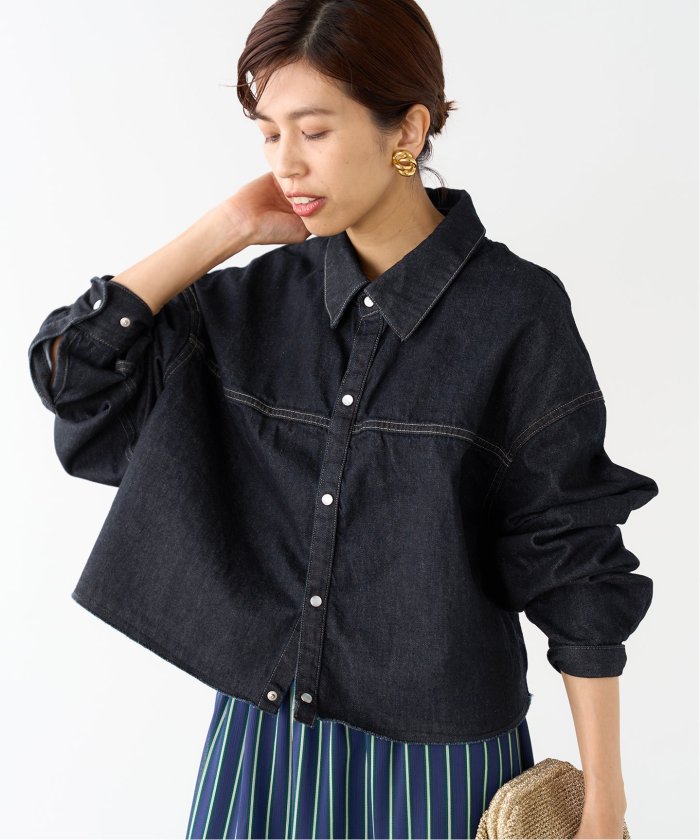 IENA【KURO/クロ】別注 クロップドデニムシャツ KURO/クロ】別注 クロップドデニムシャツ（シャツ／ブラウス