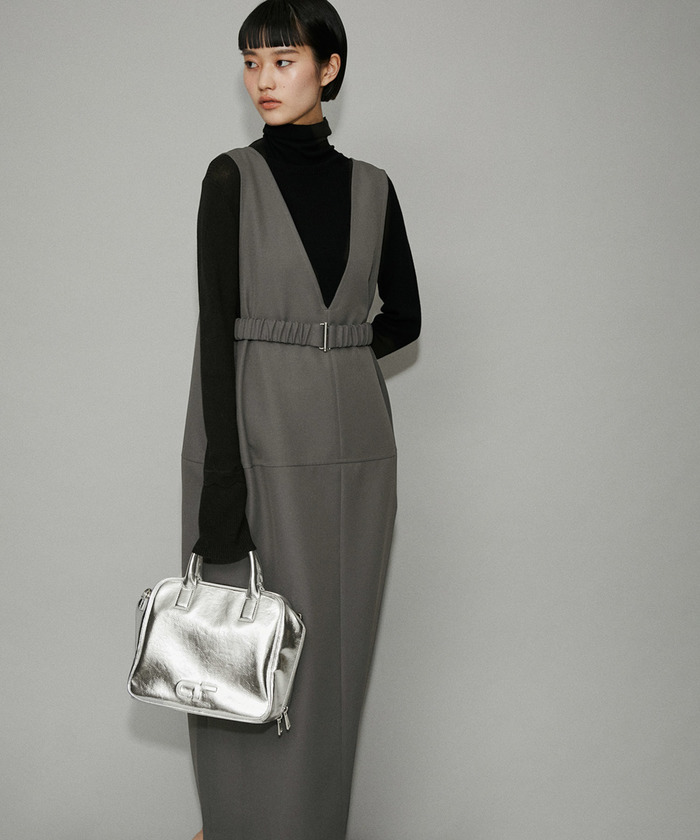 ADAM ET ROPE' ベージュ ロング丈 Vネック 半袖 ワンピース ADAM ET ROPE´ ベージュ ロング丈 Vネック 半袖 ワンピース