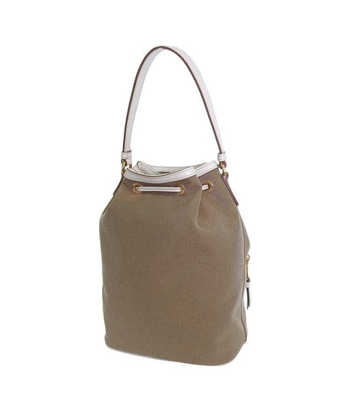 送料関税込♪【PRADA】ロゴプリント ジップショルダーバッグ 関税負担なしPRADAブラッシュドレザー フラップショルダーバッグ