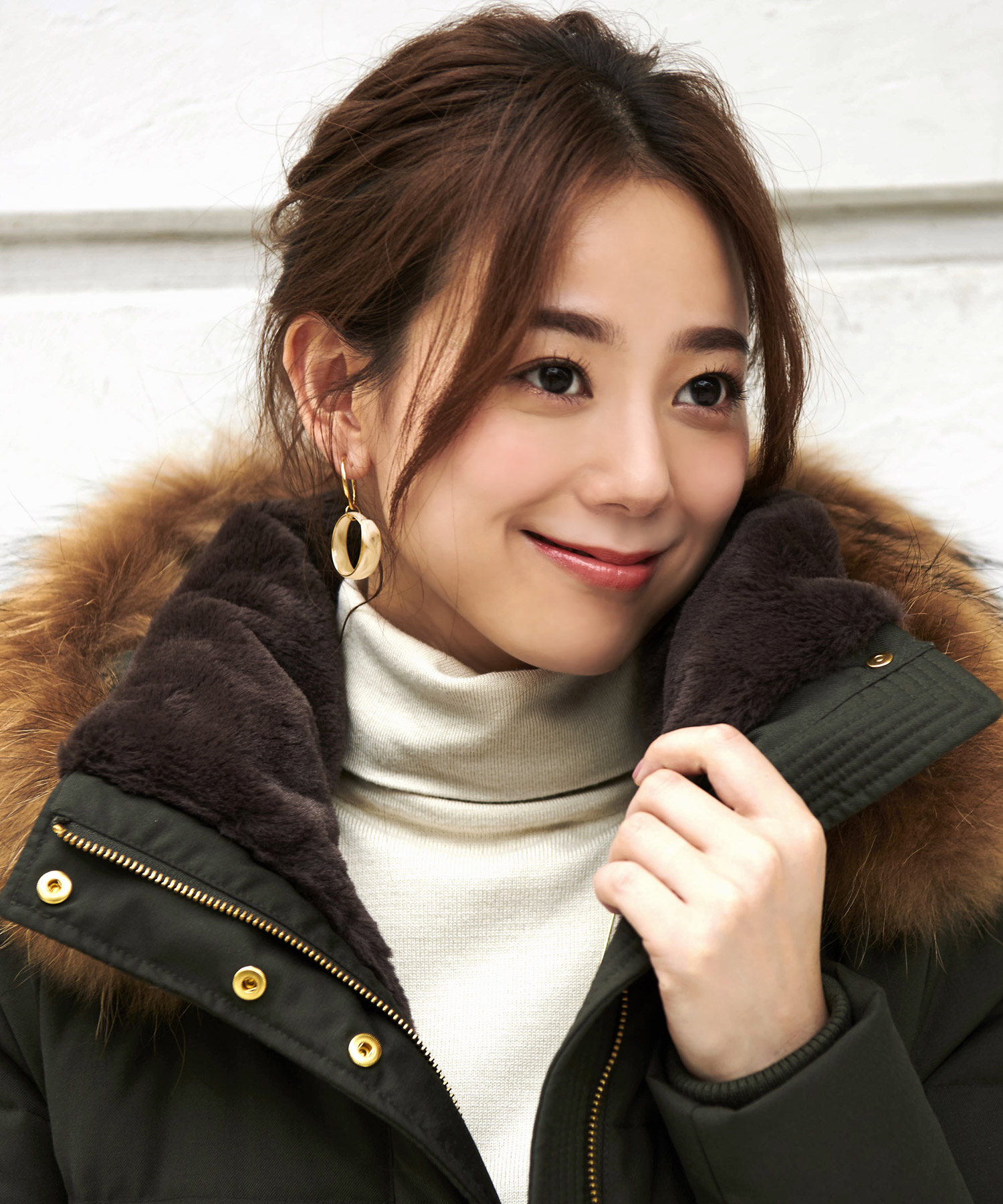 ラクーンファーサイドジップスリットダウンコート(505379133) | ルイルエブティック(RUIRUE BOUTIQUE) - d fashion