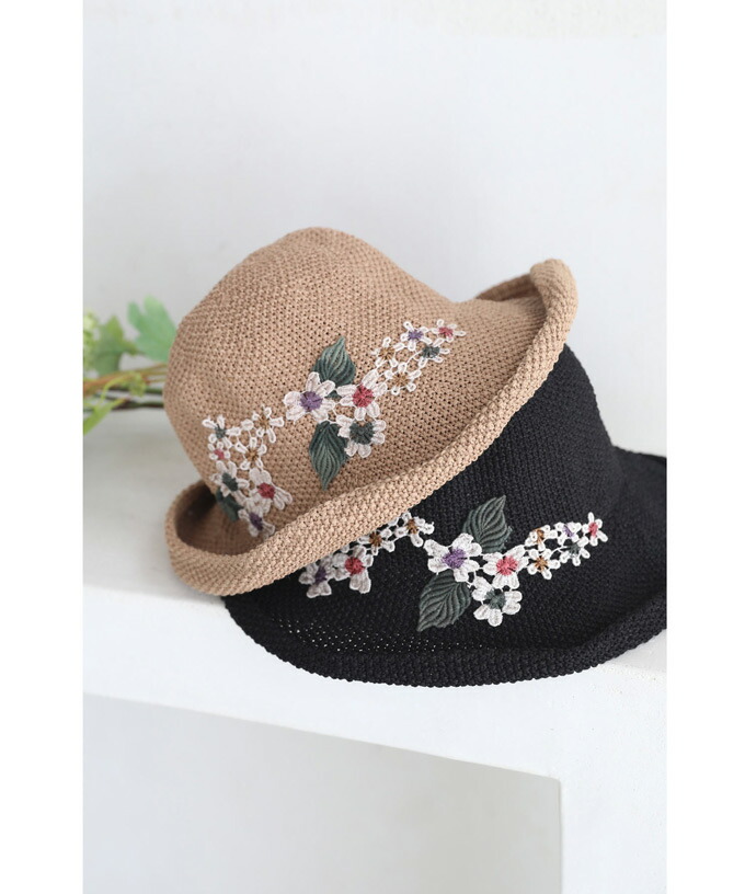 くったり柔らかな白花刺繍咲く帽子(505457687) | カワイイ(CAWAII) - d