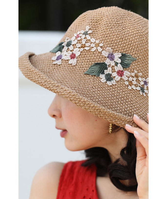 くったり柔らかな白花刺繍咲く帽子(505457687) | カワイイ(CAWAII) - d