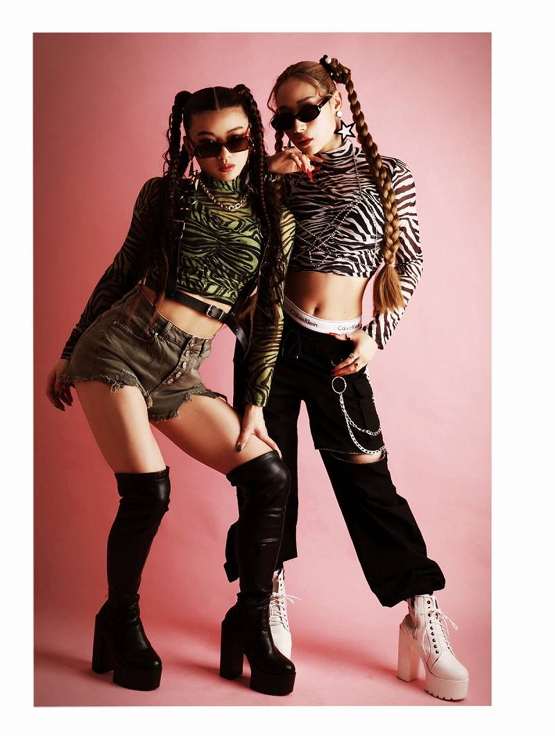 ZARA - ペプラムデザイントップスコーデュロイグレー新品未使用ボトルネックfifth Re:EDIT キャミソール 「低身長サイズ有」フェイクレザーベア