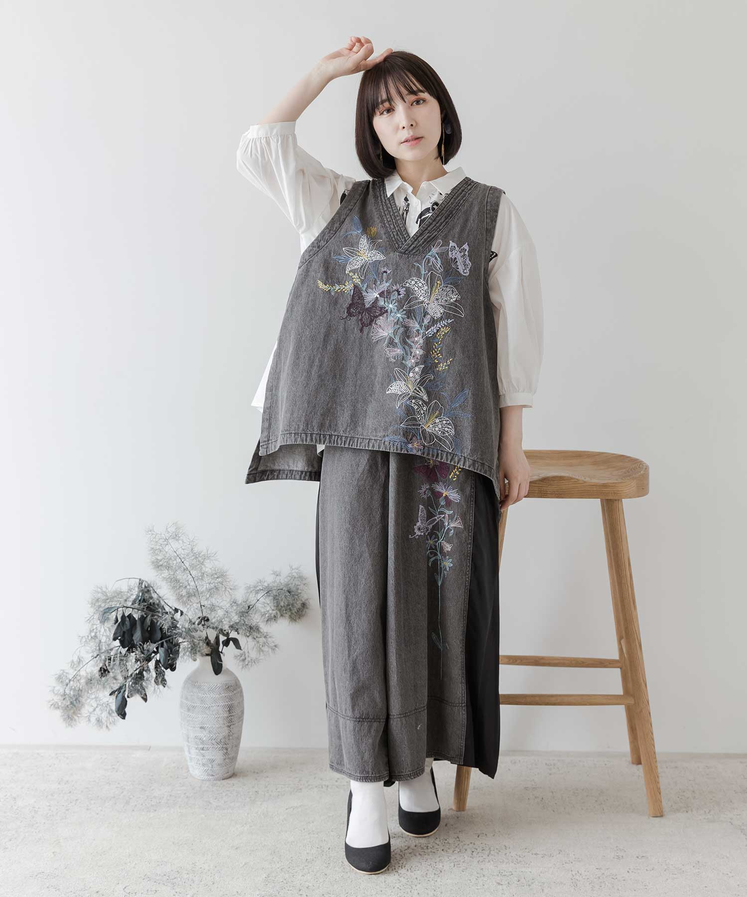 クーポン】【セール 20%OFF】【セットアップ対応商品】花蝶刺繍