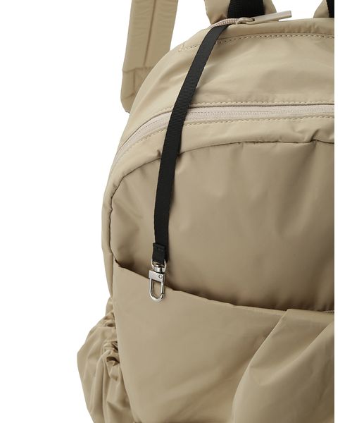 ONLINE限定カラー】eco 撥水ギャザーボディーバックパック