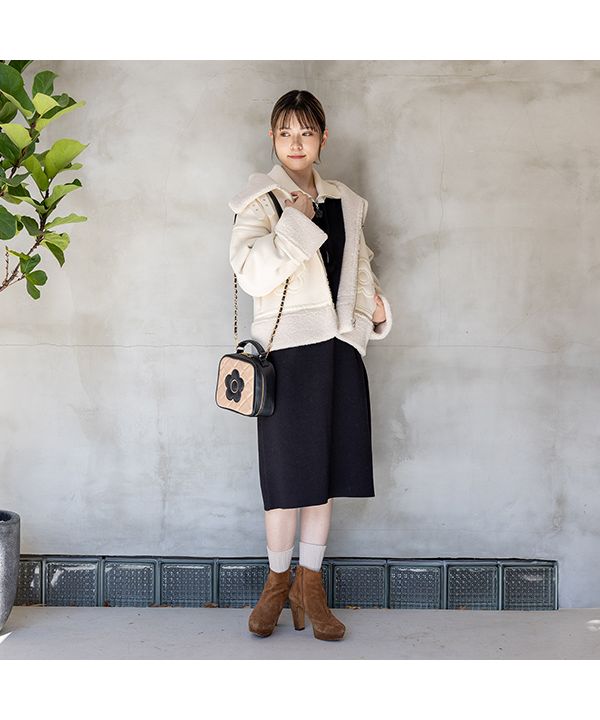 マリークワント MARY QUANT スクエアキルトデイジーパッチ 2WAY マリークワント MARY QUANT スクエアキルトデイジーパッチ 2WAY