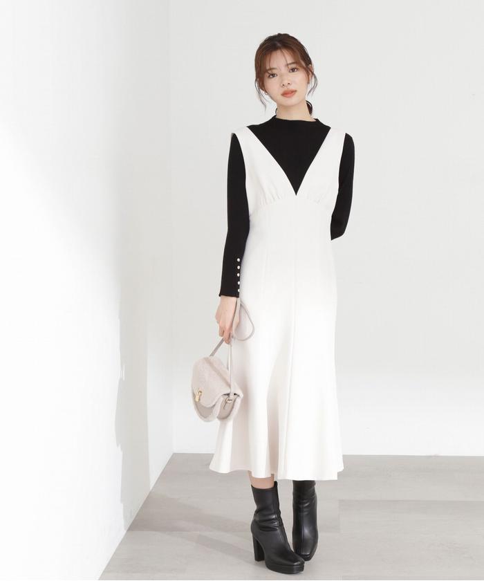 セール 30%OFF】マーメイドVネックジャンスカ(505438579