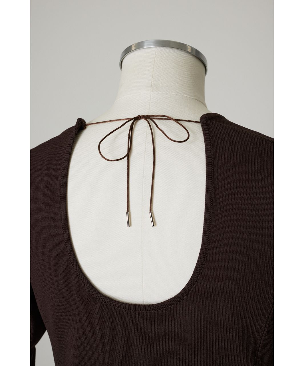 美品 RIM.ARK Neck line 2way flare knit RIM.ARK（リムアーク）の「Neck line 2way flare knit ネック