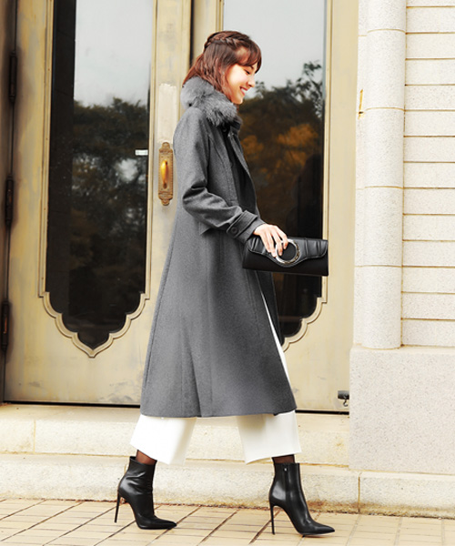 【未使用】 RUIRUE BOUTIQUE フィット ＆ フレア ロング コート 未使用】 RUIRUE BOUTIQUE フィット ＆ フレア ロング コート