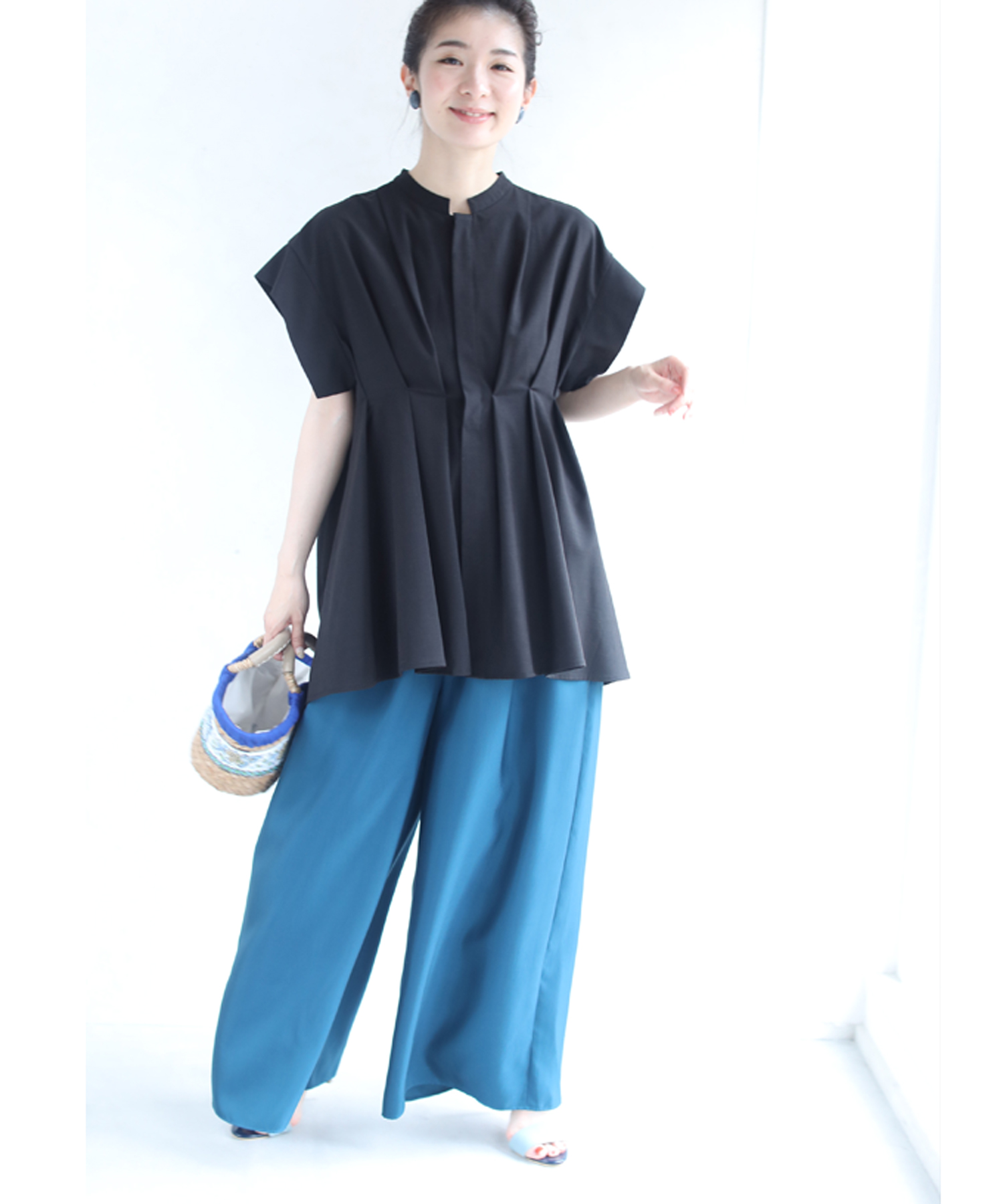 セール80%OFF】カワイイ CAWAII 細見えウエストタックブラウス