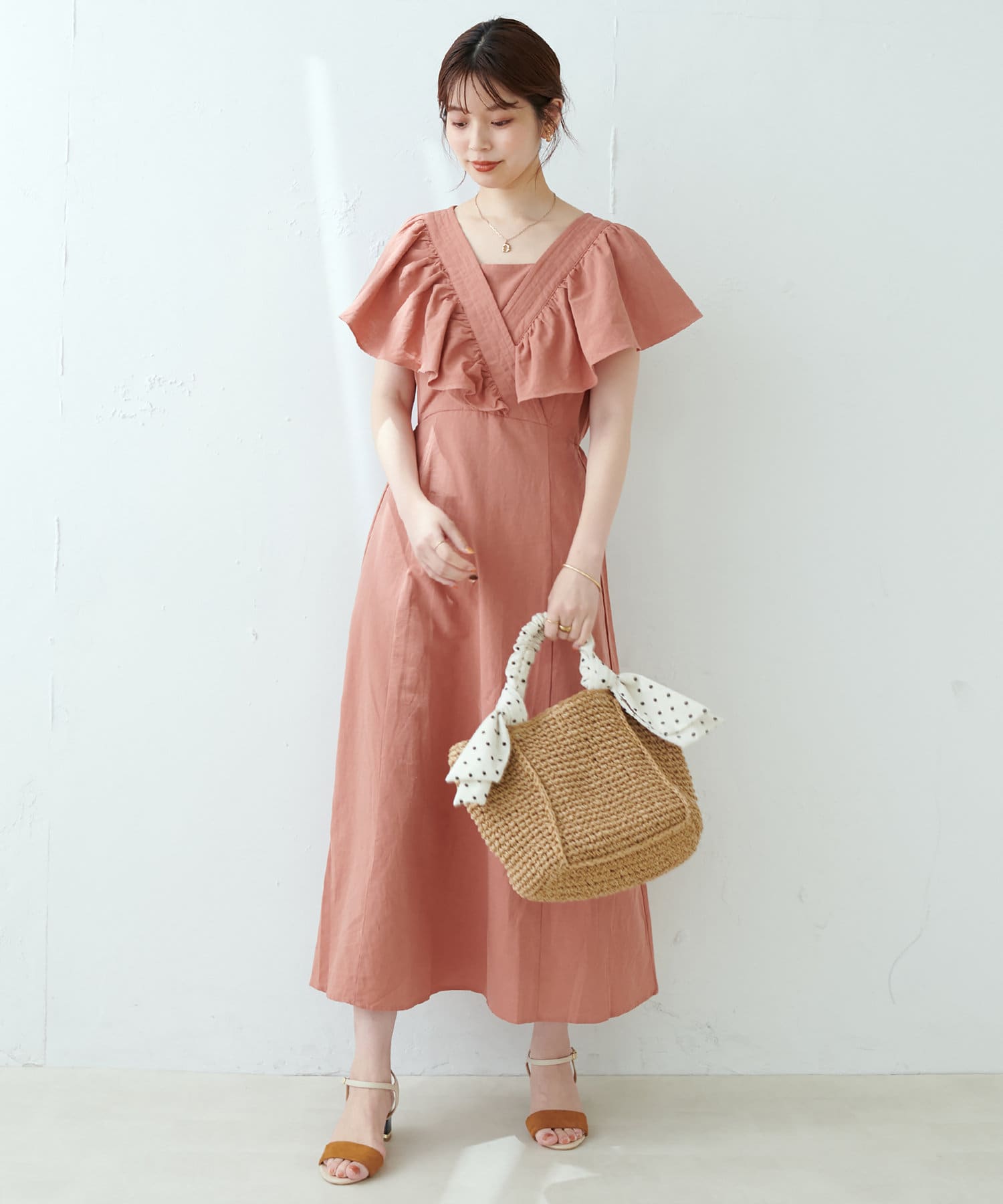 フリル装飾 長袖 ワンピース★大人可愛い 上品 お洒落 ガーリー フリル装飾 長袖 ワンピース☆大人可愛い 上品 お洒落 ガーリー