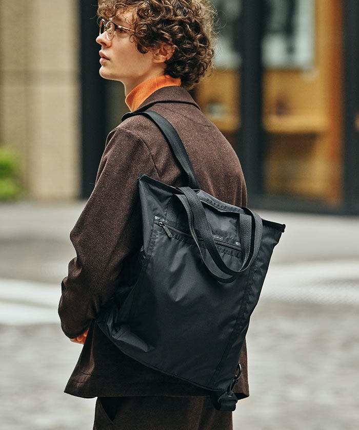 EVERYDAY TH BACKPACKリサイクルドブラックJP(504757769) | LeSportsac